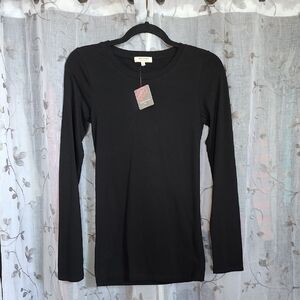 Heart &  Hips Classic Black Long Sleeve Top